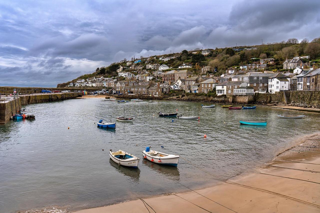 Finest Retreats - Cosy Mousehole Cottage With Sea Views Экстерьер фото